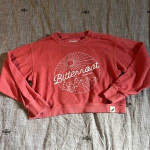 Cute cropped crewneck!